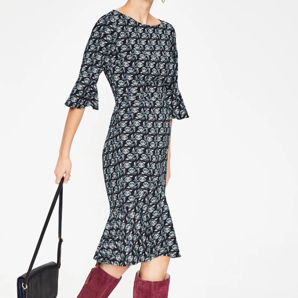 Boden Dresses & Skirts - Boden Flippy Pencil Dress 3/4 Sleeve 10R